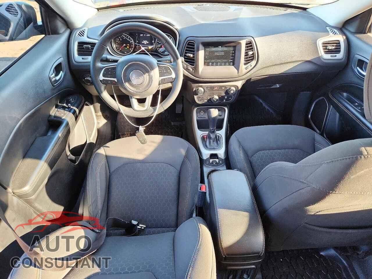 JEEP COMPASS 2019 - 3C4NJCAB2KT653049