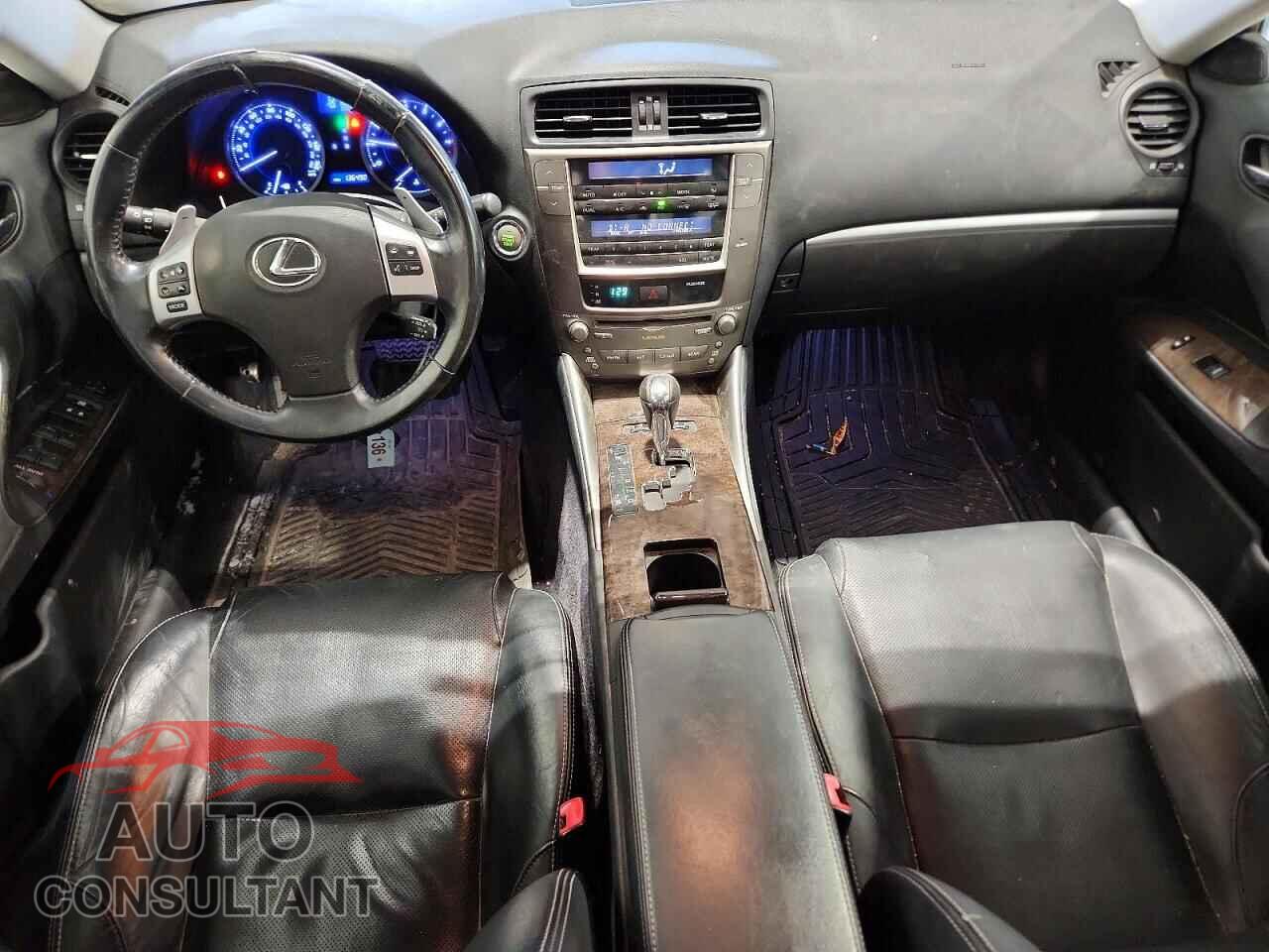 LEXUS IS 2011 - JTHBF5C20B5155315