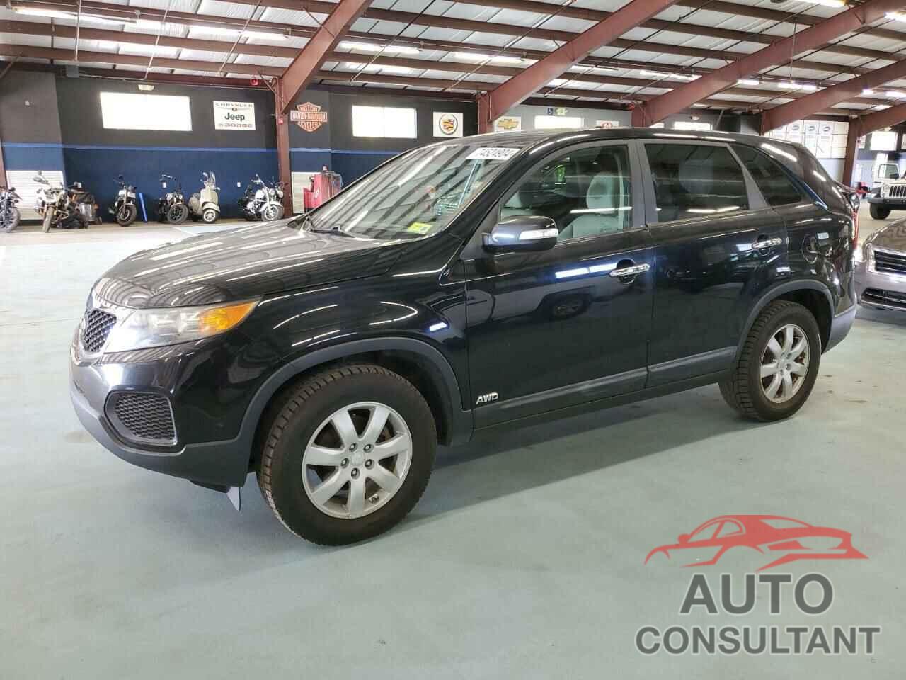 KIA SORENTO 2011 - 5XYKTCA11BG008579