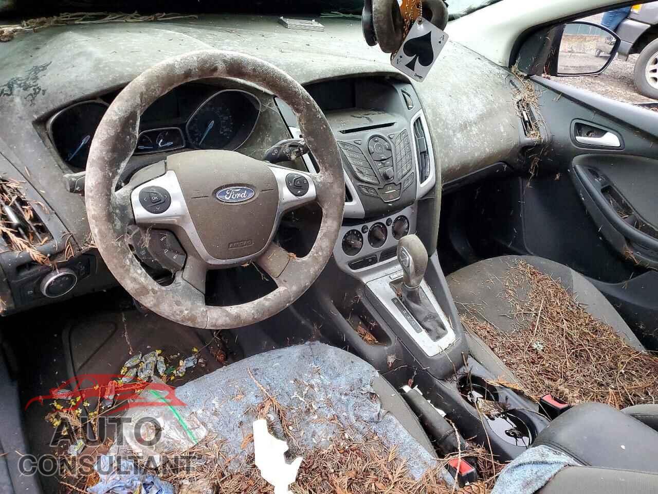 FORD FOCUS 2014 - 1FADP3F22EL322903