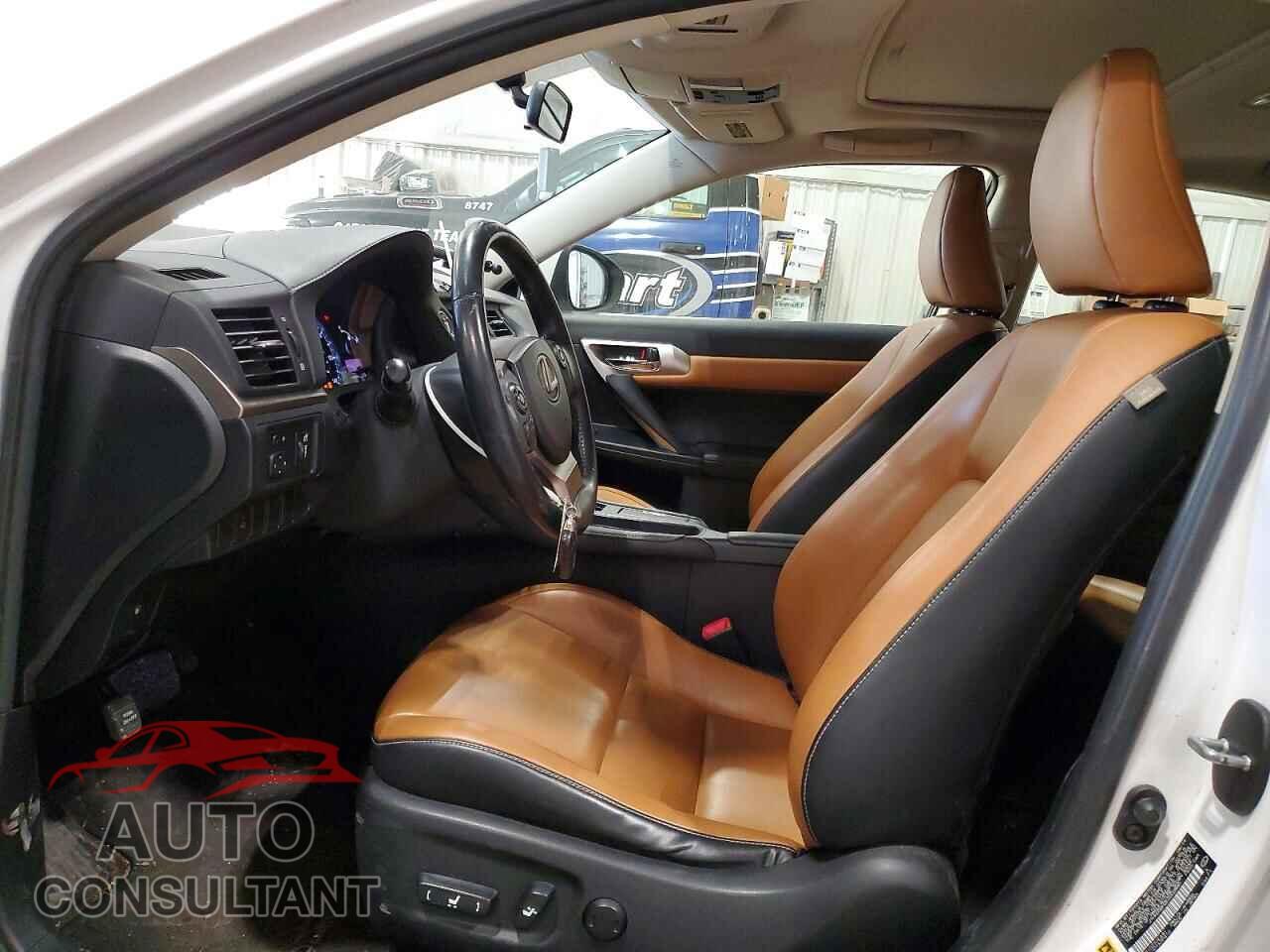 LEXUS CT 200 2014 - JTHKD5BH2E2202880