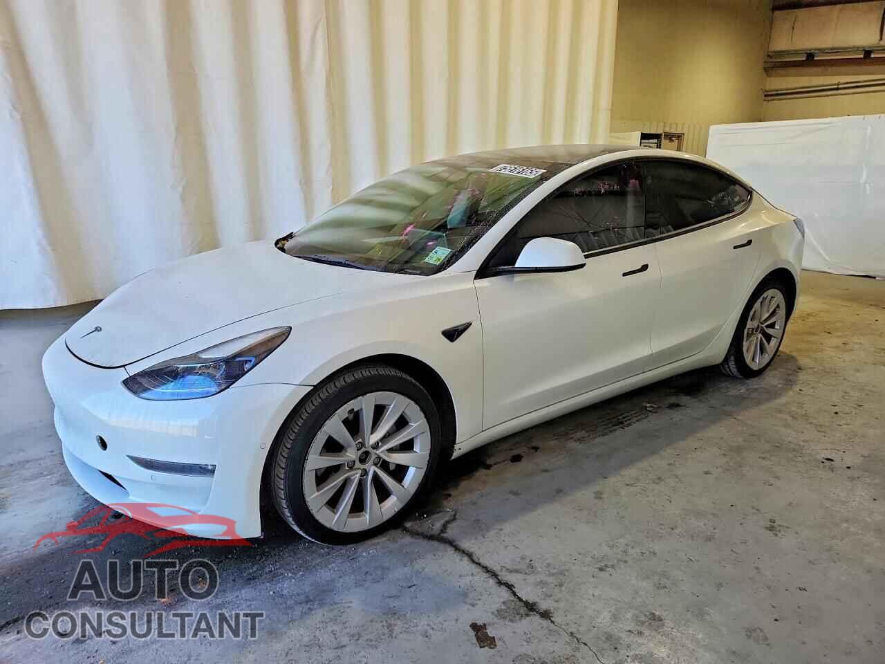 TESLA MODEL 3 2022 - 5YJ3E1EB3NF301157