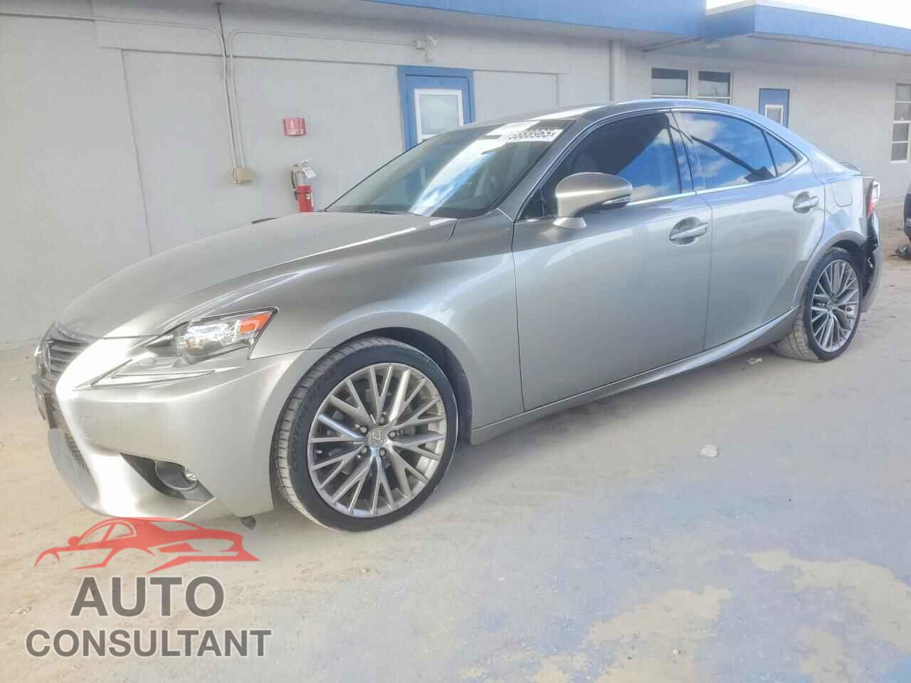 LEXUS IS 2015 - JTHCF1D20F5025293