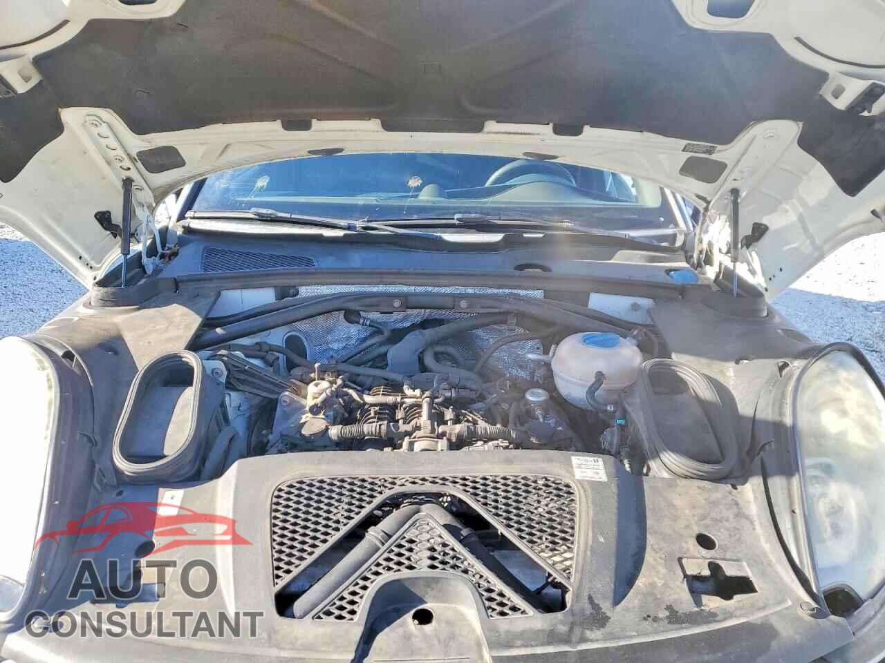 PORSCHE MACAN 2015 - WP1AB2A56FLB60569