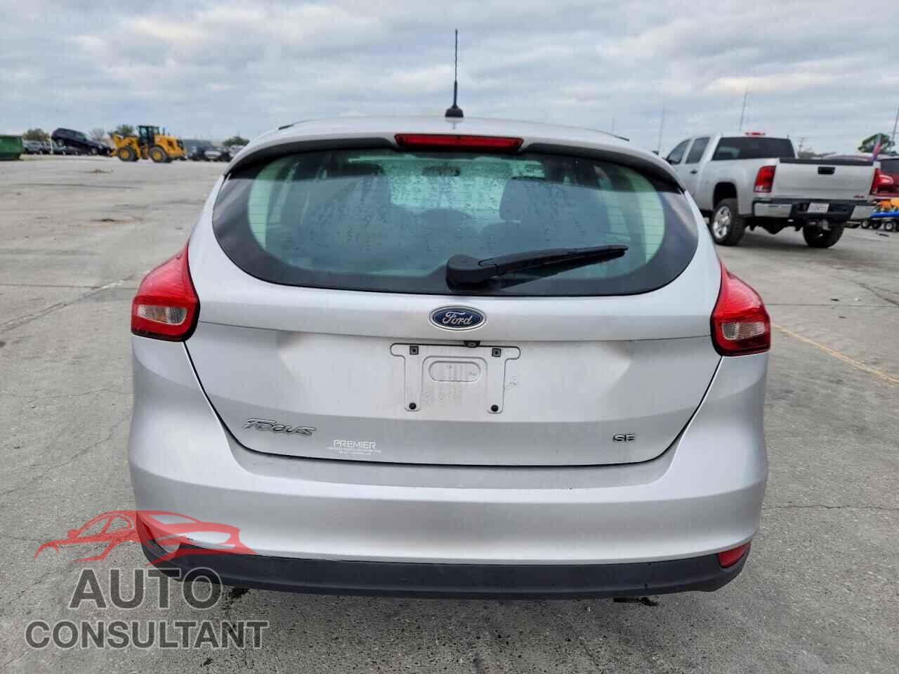 FORD FOCUS 2017 - 1FADP3K2XHL231677