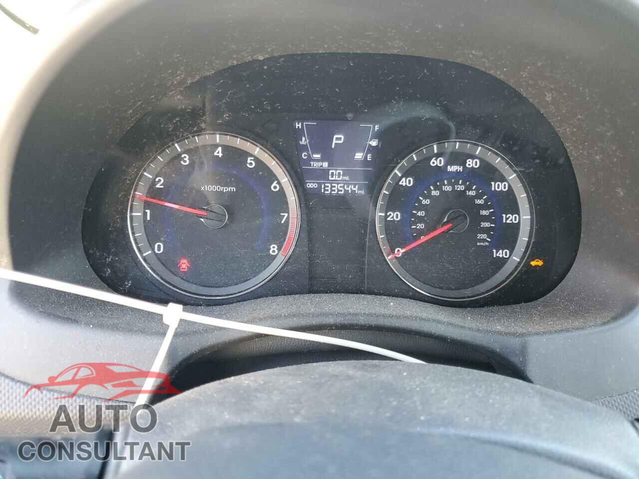 HYUNDAI ACCENT 2012 - KMHCU4AE2CU184420