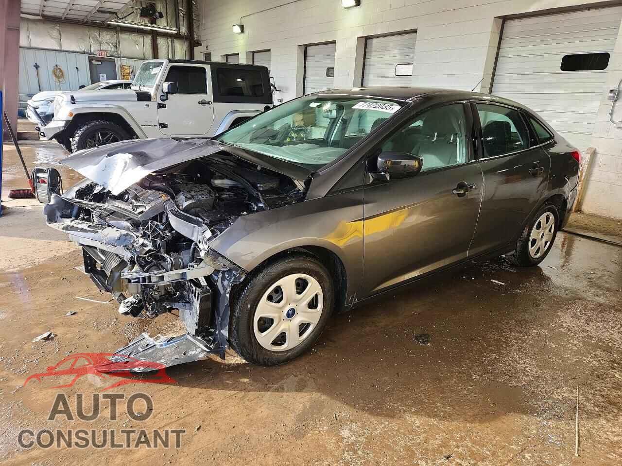 FORD FOCUS 2017 - 1FADP3E20HL339463