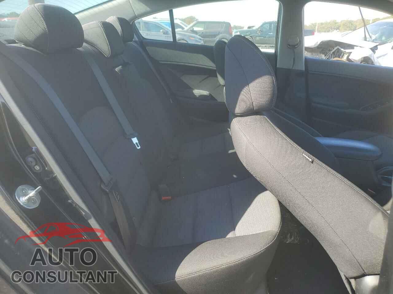 KIA FORTE 2016 - KNAFX4A68G5542683
