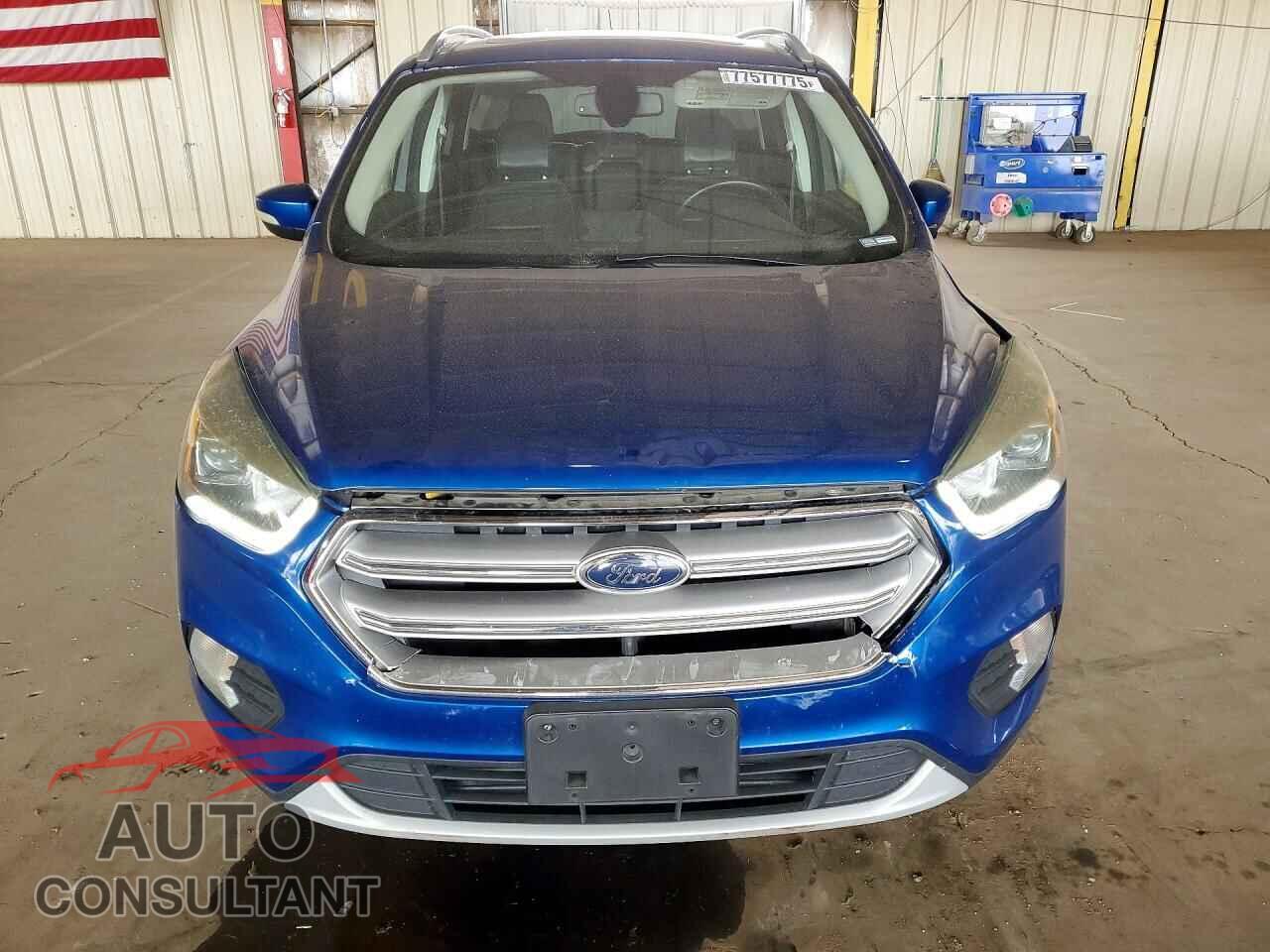 FORD ESCAPE 2017 - 1FMCU9J92HUD22660