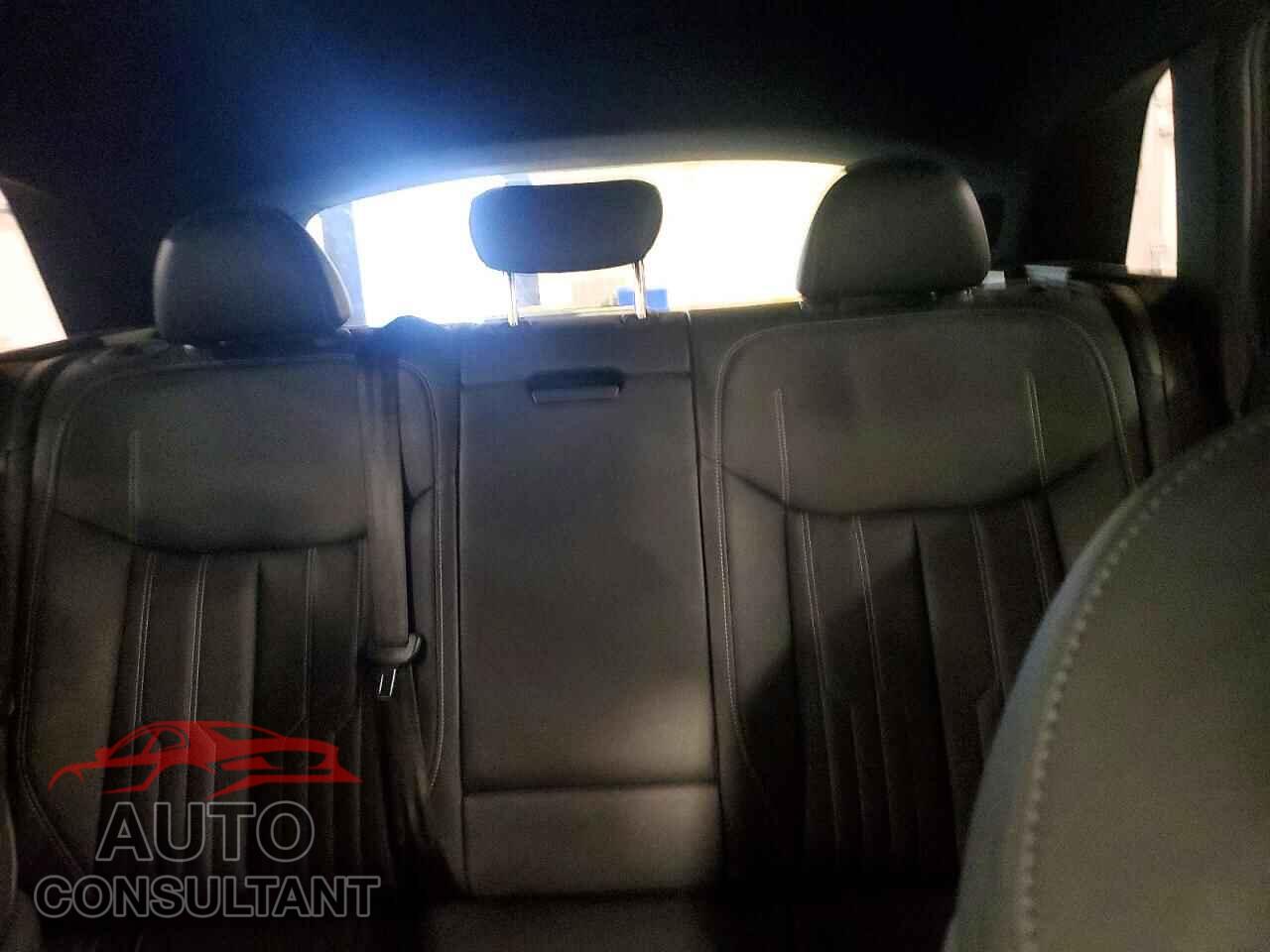 AUDI E-TRON 2019 - WA1VAAGE2KB008144