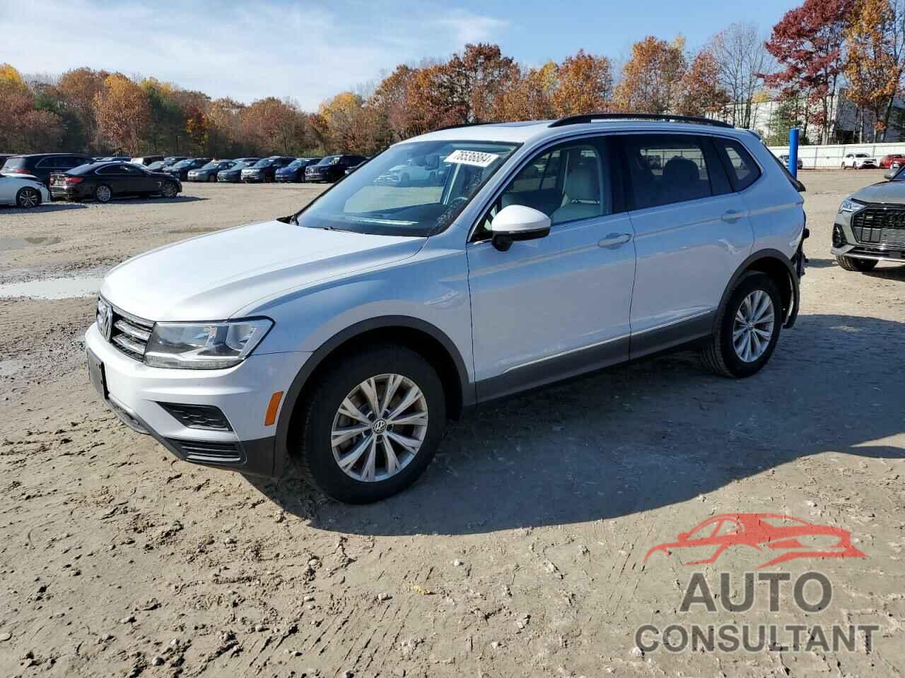 VOLKSWAGEN TIGUAN 2018 - 3VV2B7AX9JM083516