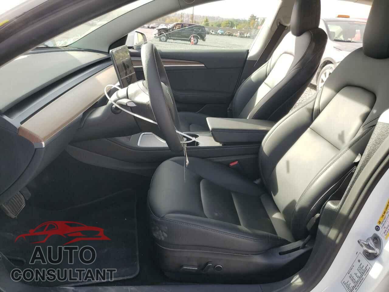 TESLA MODEL 3 2022 - 5YJ3E1EA2NF375323
