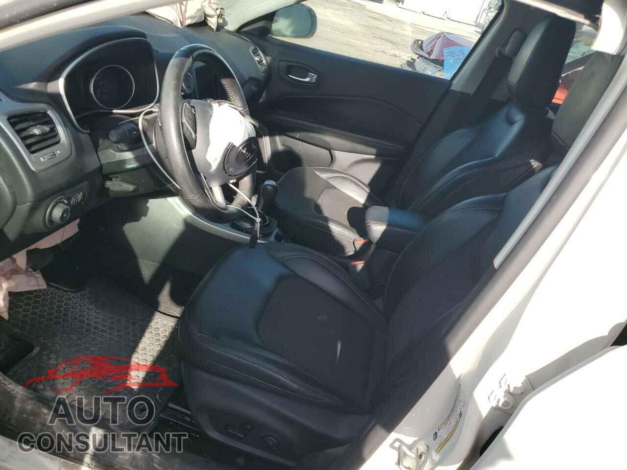 JEEP COMPASS 2019 - 3C4NJDBB4KT601684