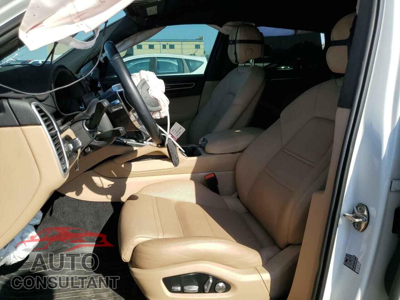 PORSCHE CAYENNE 2019 - WP1AE2AY5KDA50280