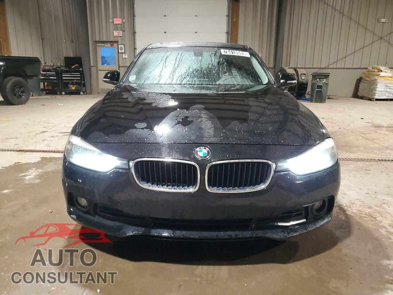 BMW 3 SERIES 2016 - WBA8E1G5XGNU10228