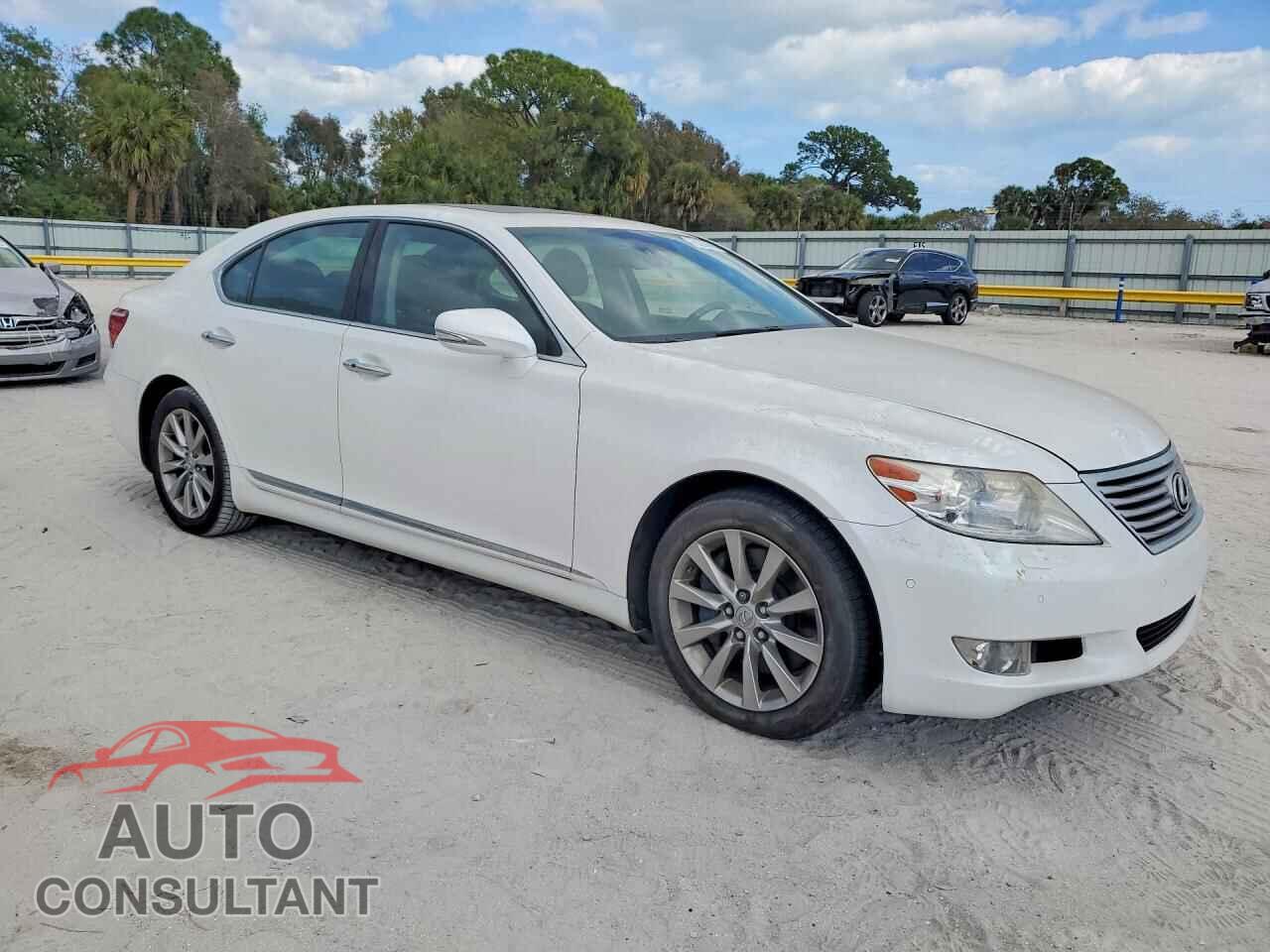 LEXUS LS460 2011 - JTHCL5EFXB5011526