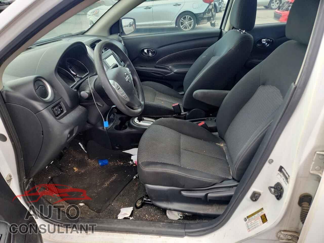 NISSAN VERSA 2019 - 3N1CN7AP3KL802537