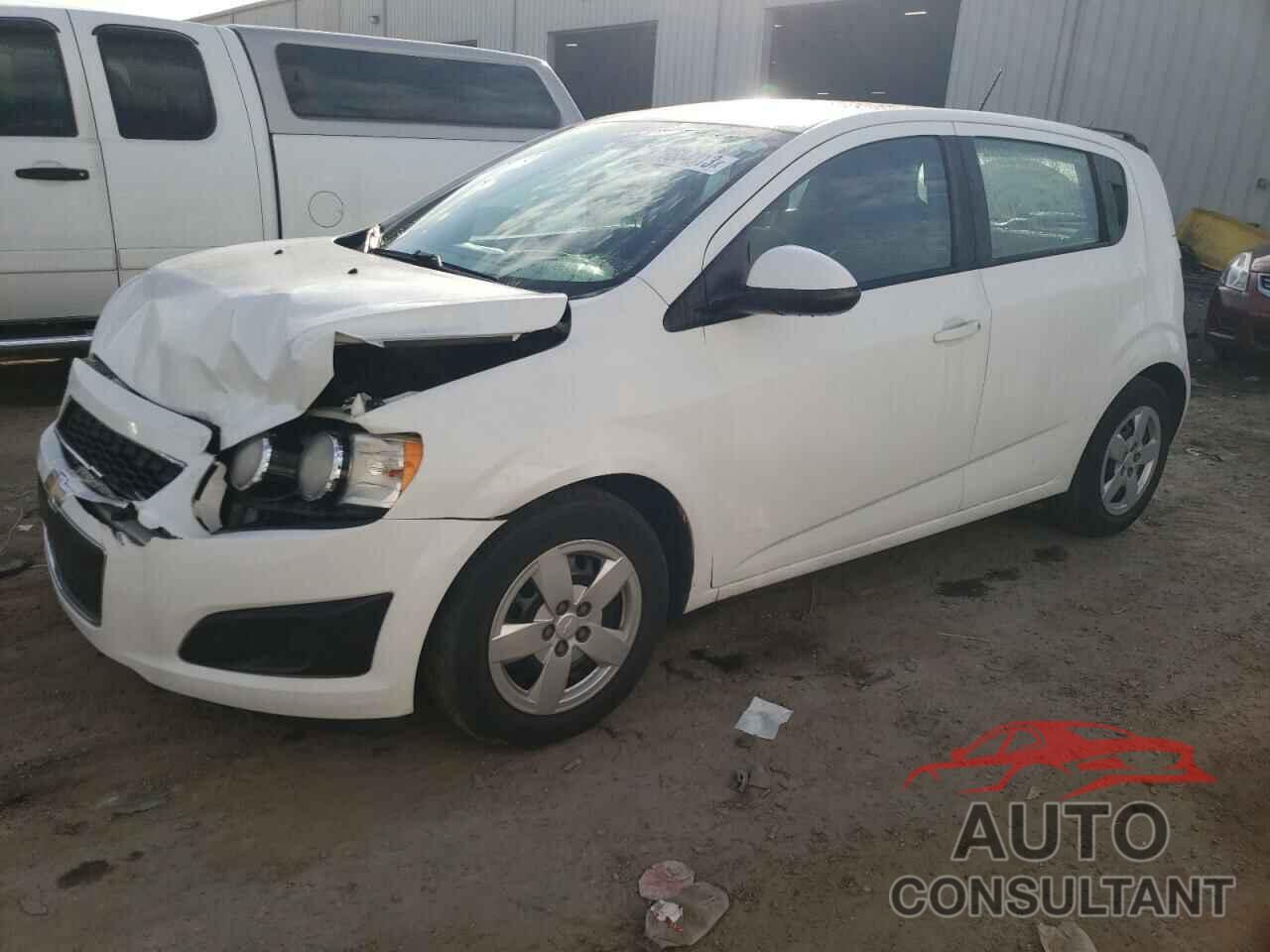 CHEVROLET SONIC 2016 - 1G1JA6SHXG4170031