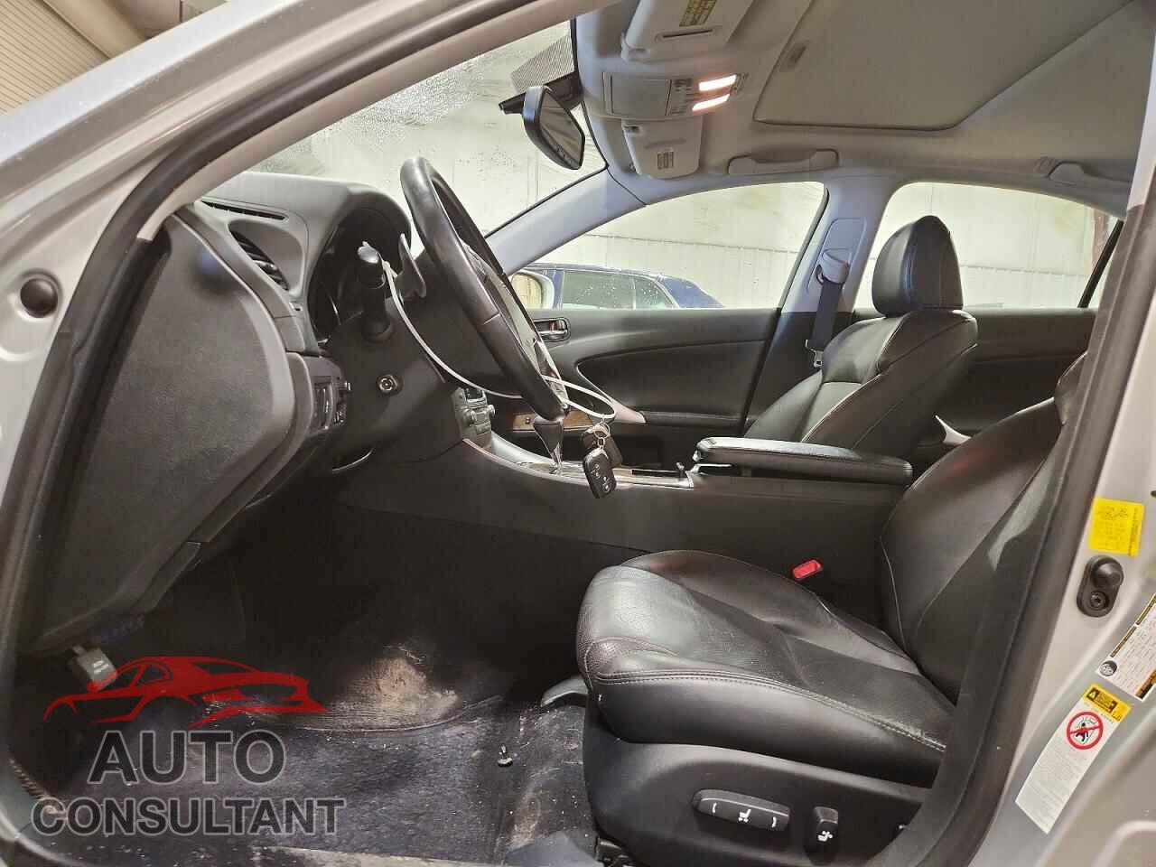 LEXUS IS 250 2013 - JTHCF5C29D5061733