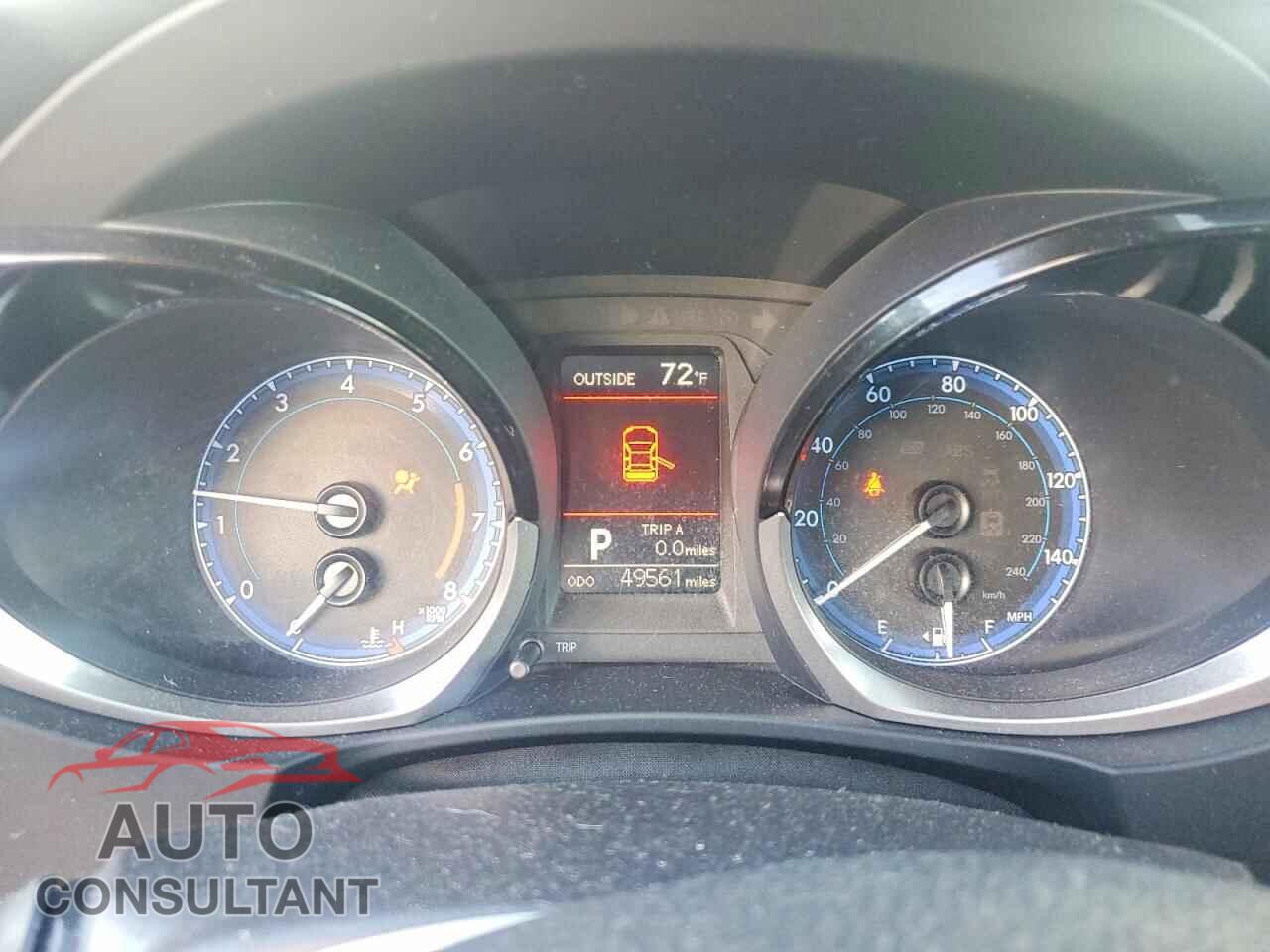 TOYOTA COROLLA 2015 - 5YFBURHE5FP182018
