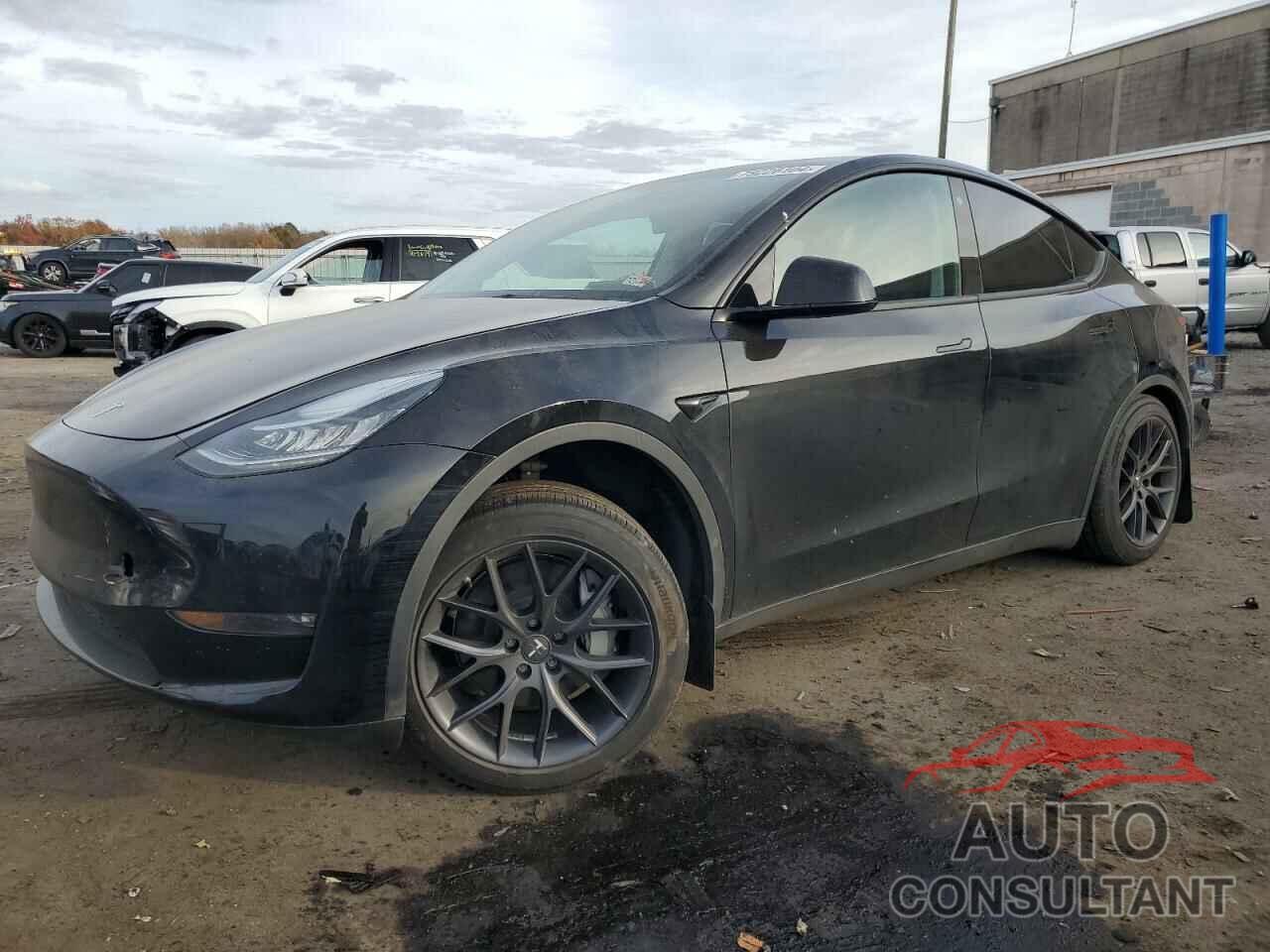 TESLA MODEL Y 2023 - 7SAYGAEE0PF619365