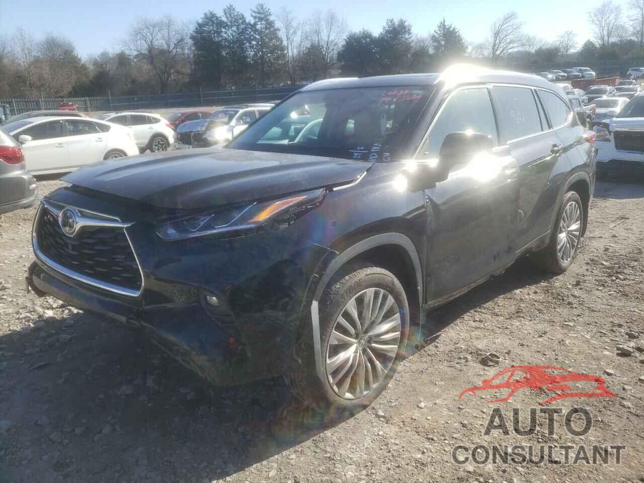 TOYOTA HIGHLANDER 2023 - 5TDKDRBH1PS003534