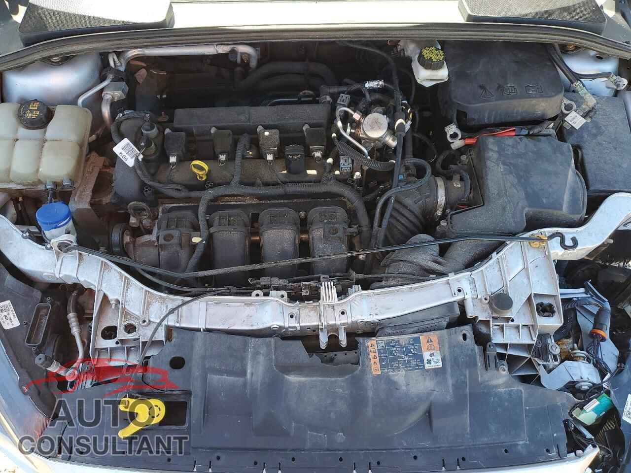 FORD FOCUS 2018 - 1FADP3M26JL317135