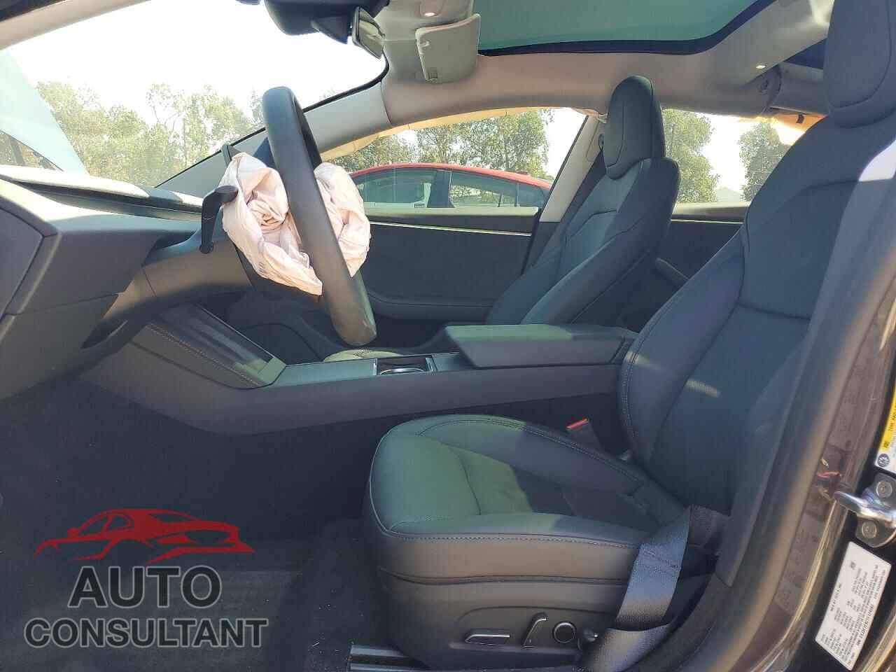 TESLA MODEL 3 2026 - 5YJ3E1EB2TF124680