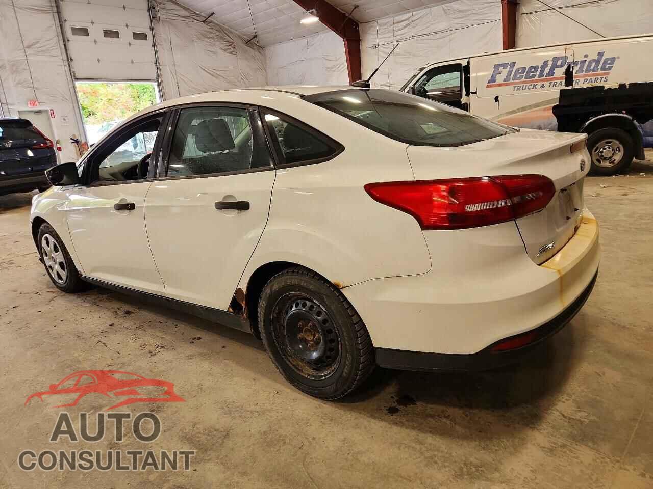 FORD FOCUS 2017 - 1FADP3E28HL297432