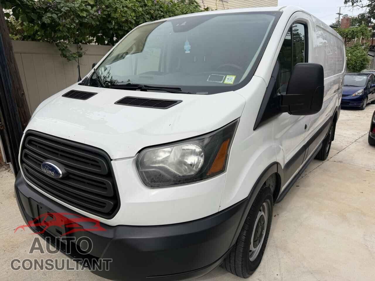 FORD TRANSIT 2018 - 1FTYR1YM2JKA85919
