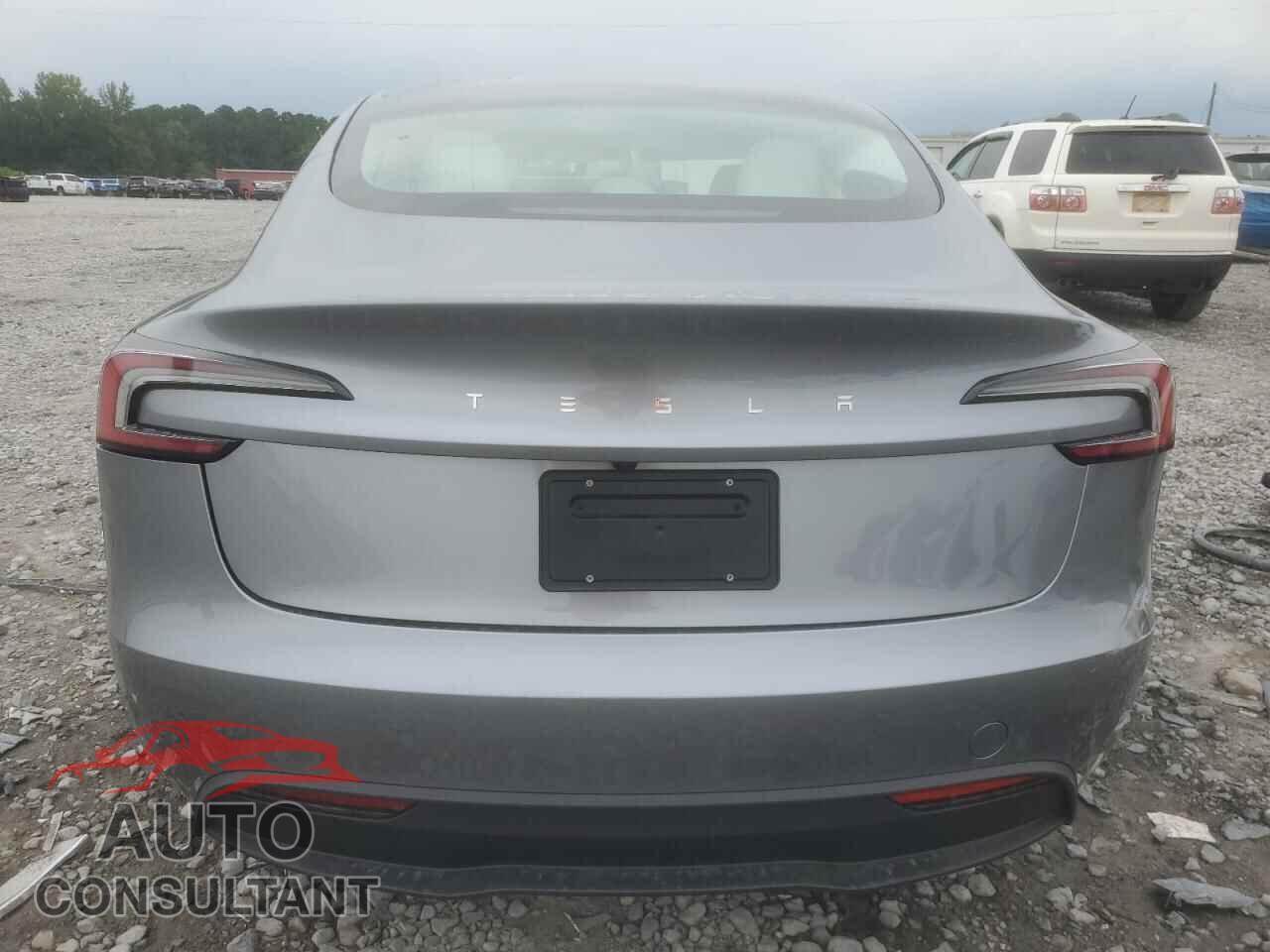 TESLA MODEL 3 2025 - 5YJ3E1EA2SF058475