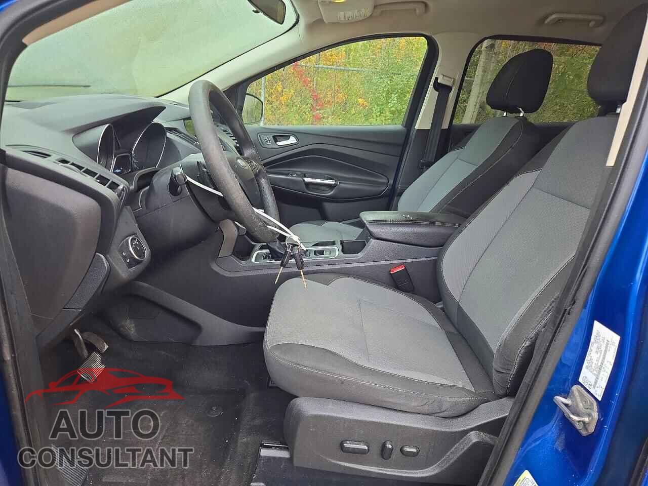 FORD ESCAPE 2017 - 1FMCU9GD1HUB24924