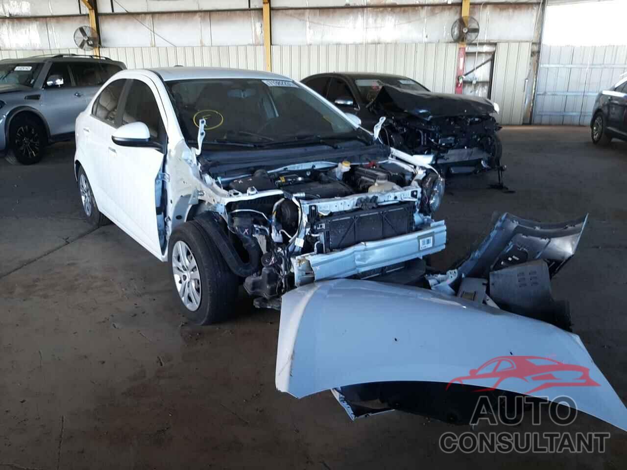 CHEVROLET SONIC 2016 - 1G1JC5SH6G4183346