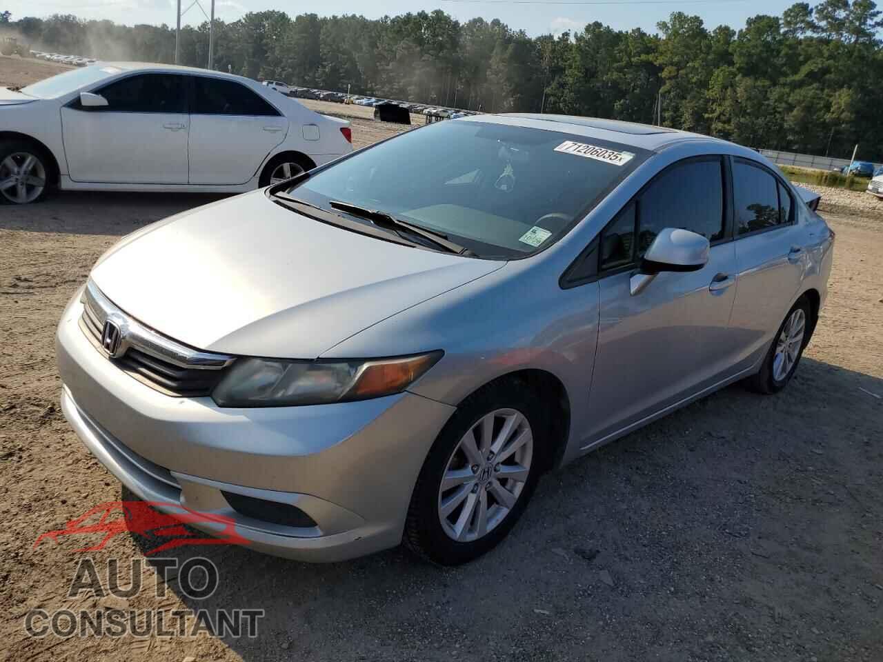HONDA CIVIC 2012 - 2HGFB2F86CH524347