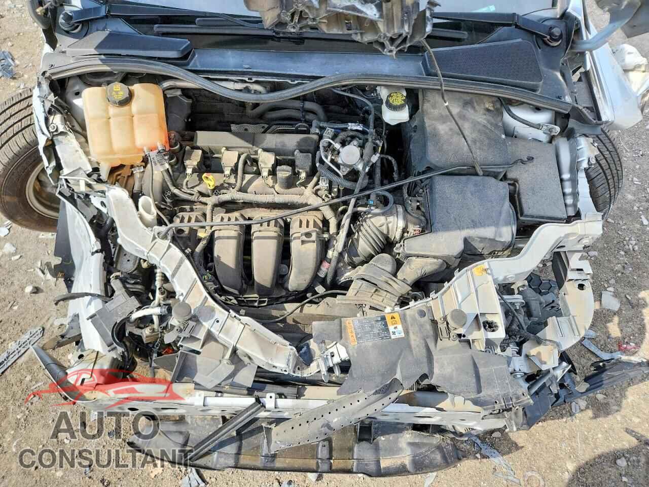 FORD FOCUS 2018 - 1FADP3F2XJL229931