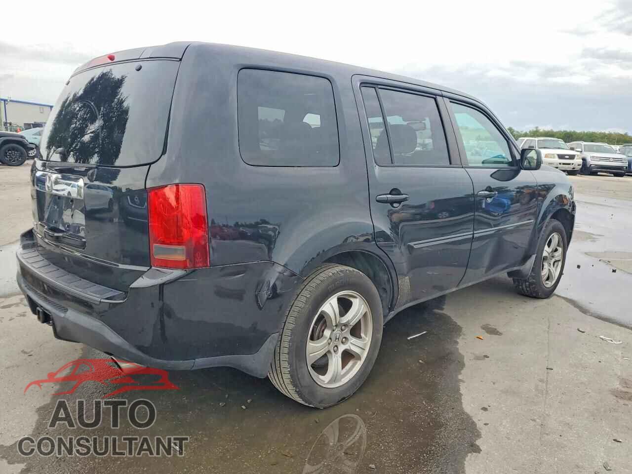 HONDA PILOT 2013 - 5FNYF3H5XDB030861