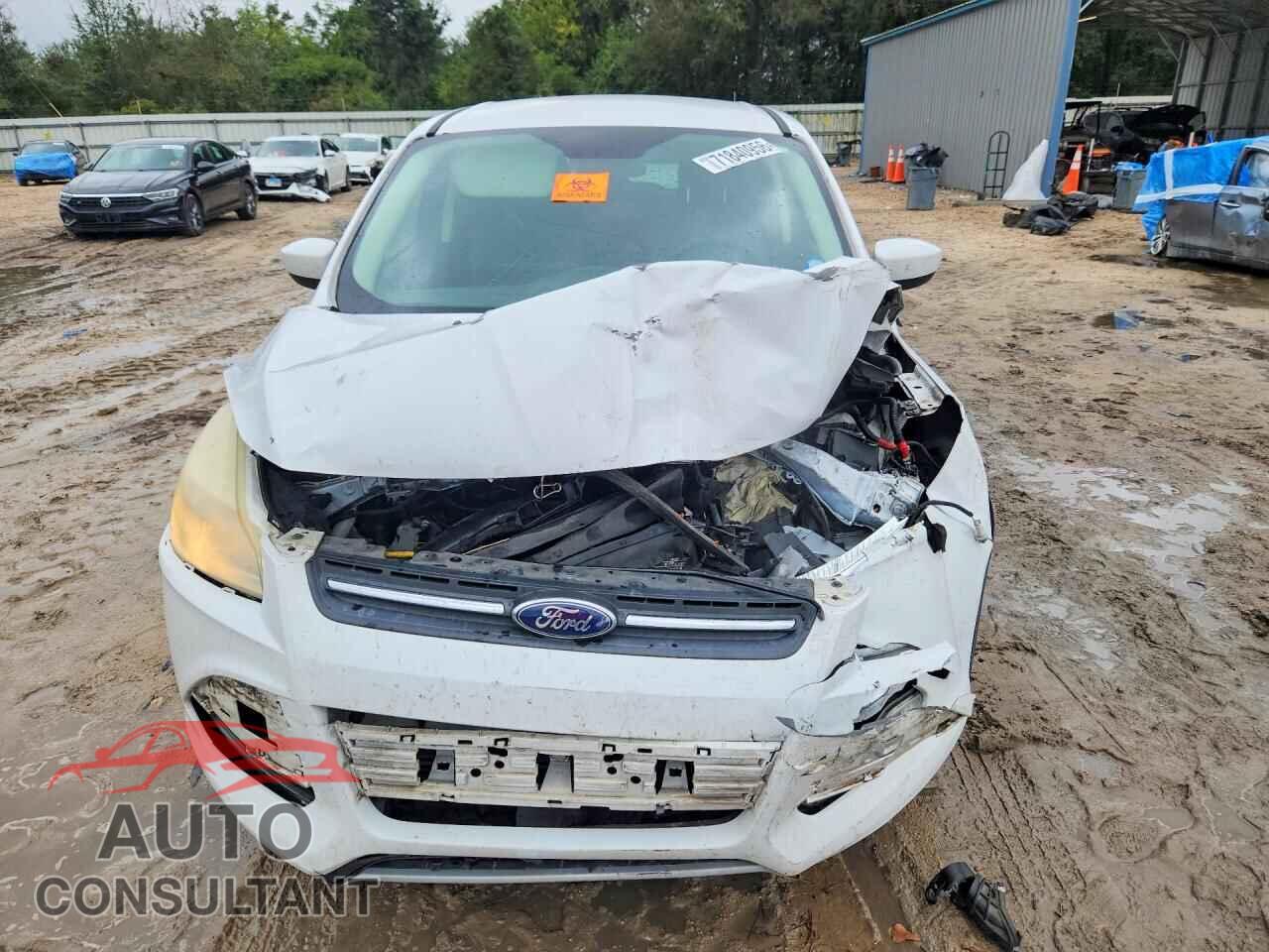 FORD ESCAPE 2015 - 1FMCU0GX1FUC28980