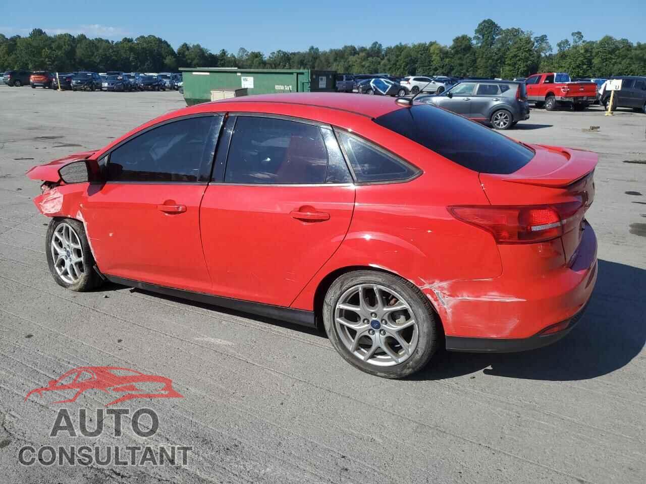 FORD FOCUS 2015 - 1FADP3F21FL373617