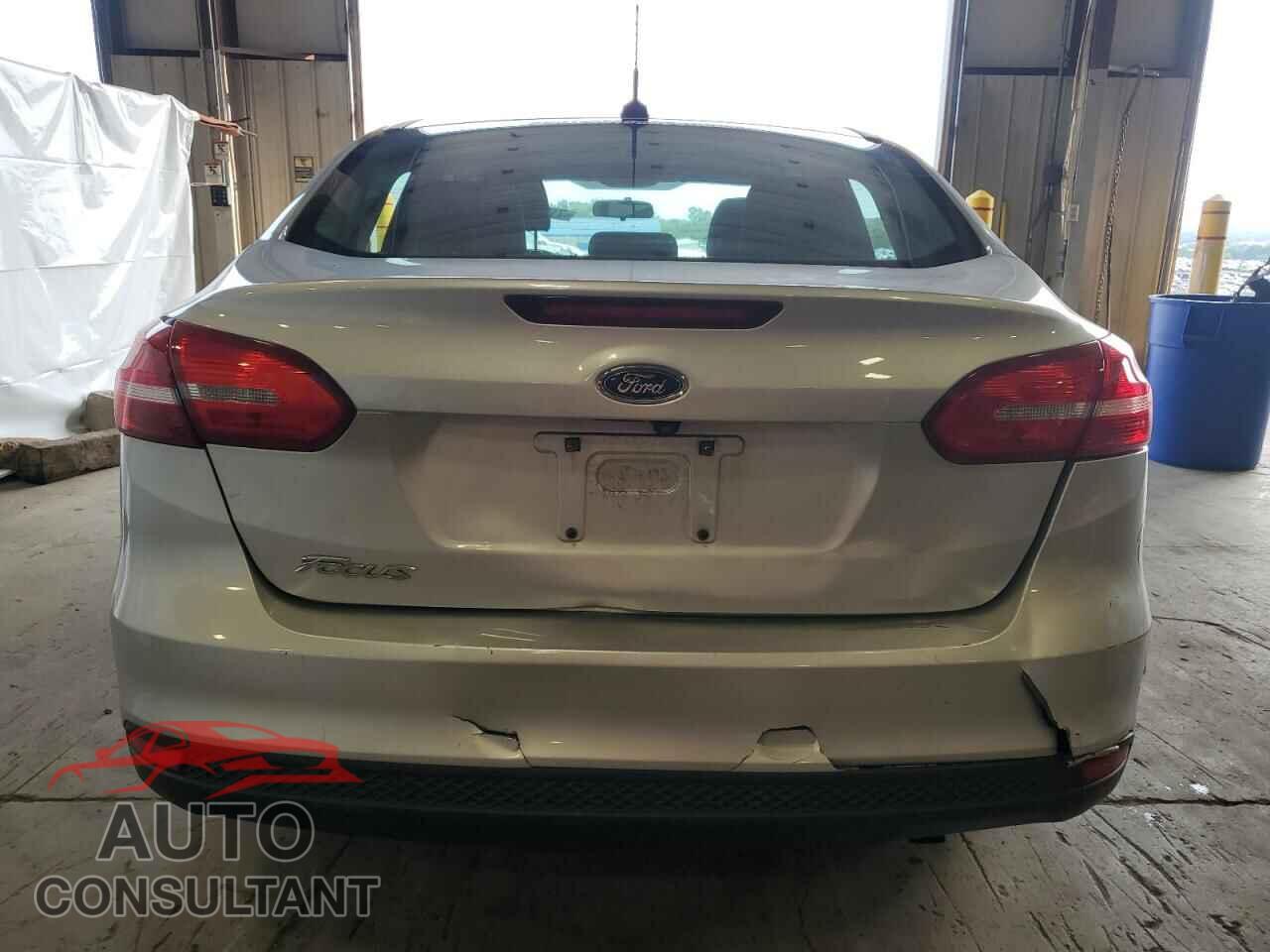 FORD FOCUS 2017 - 1FADP3E27HL335586