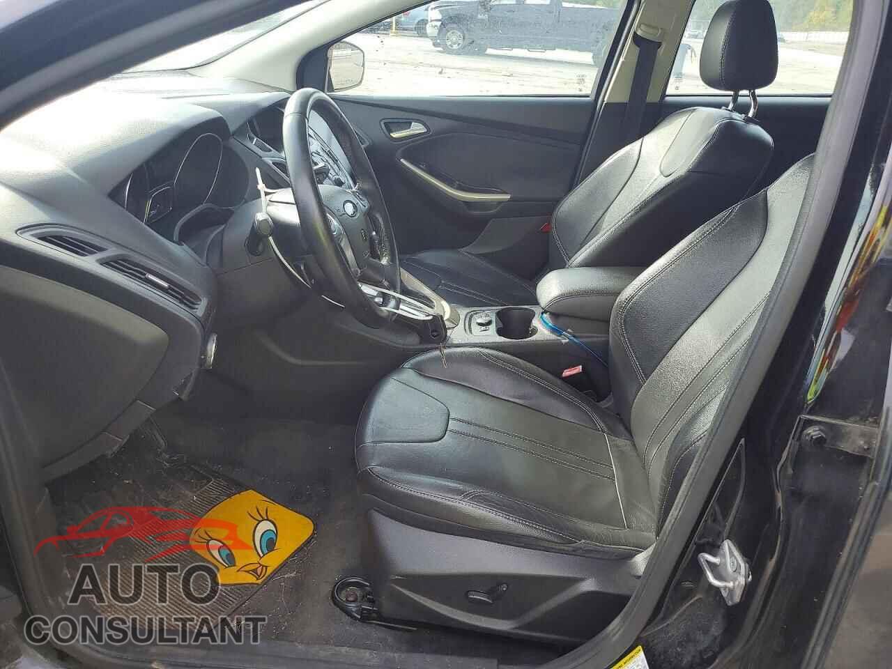 FORD FOCUS 2012 - 1FAHP3M22CL209938
