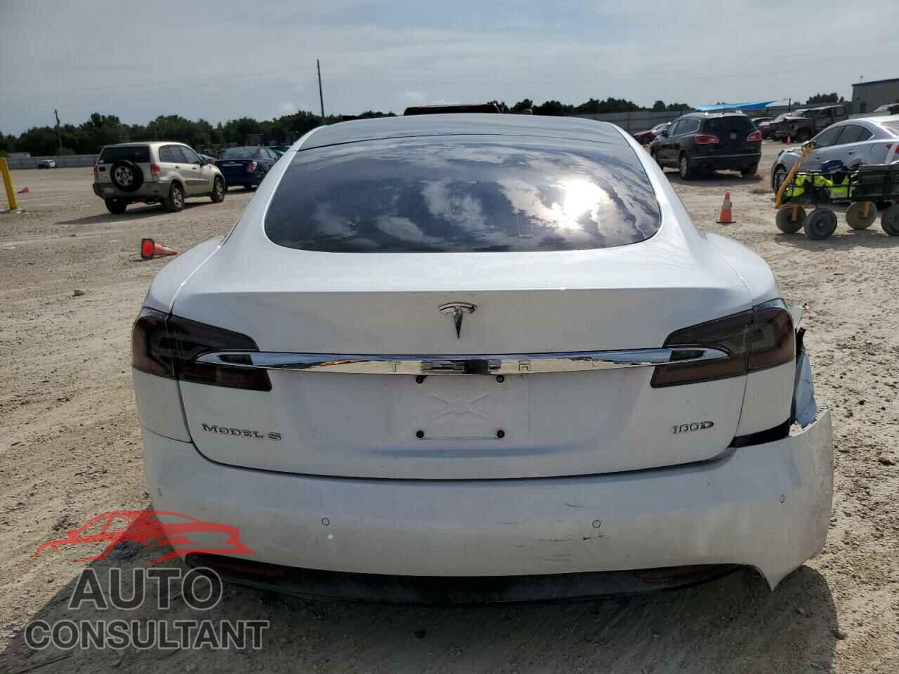 TESLA MODEL S 2019 - 5YJSA1E28KF300590