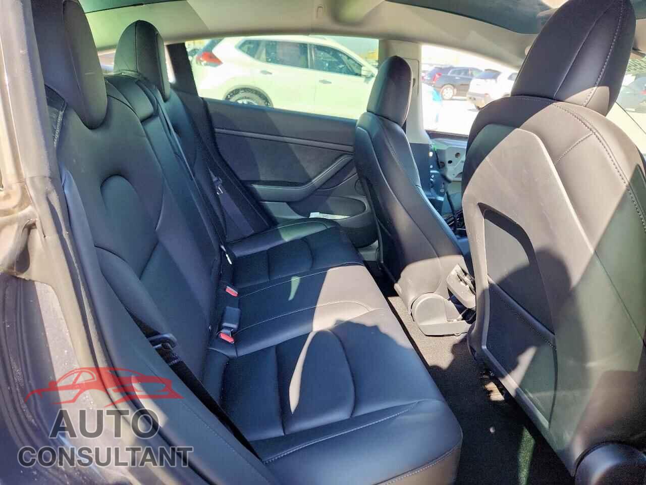 TESLA MODEL 3 2022 - 5YJ3E1EB5NF119444