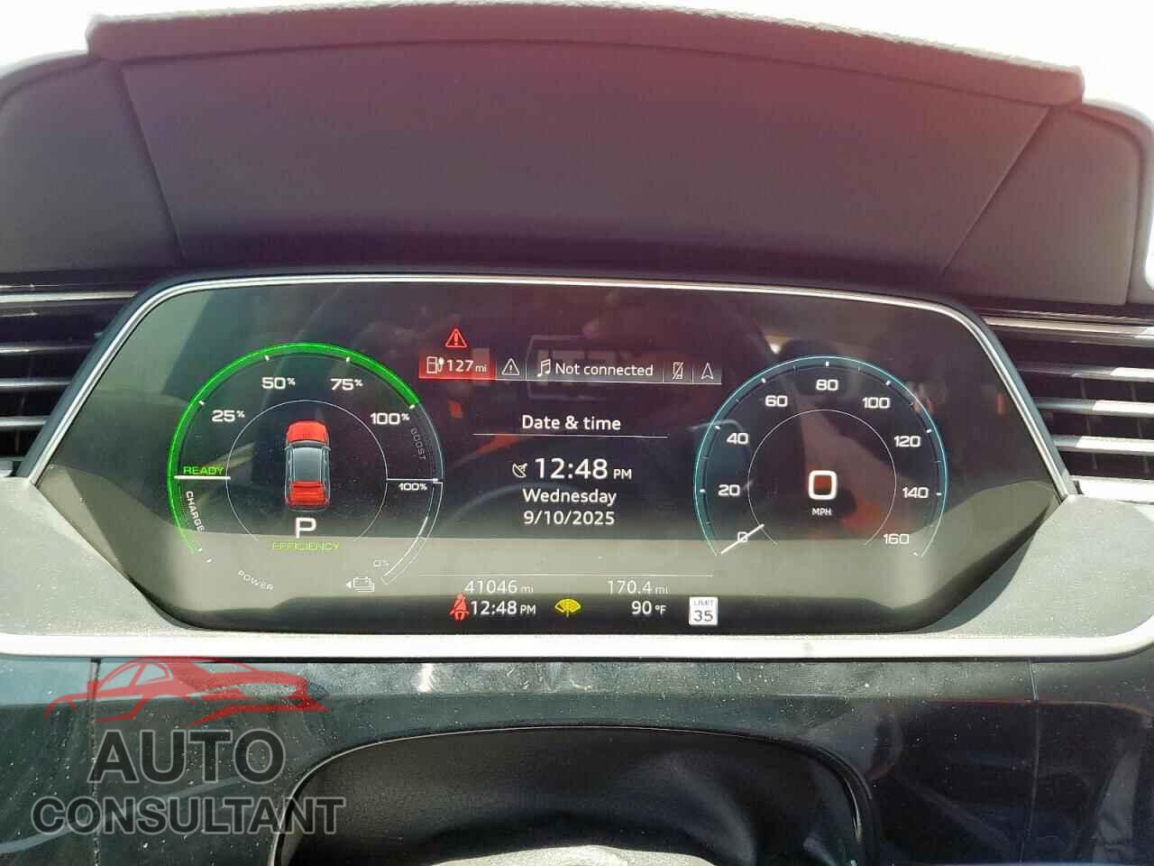 AUDI E-TRON 2019 - WA1VAAGE3KB021176