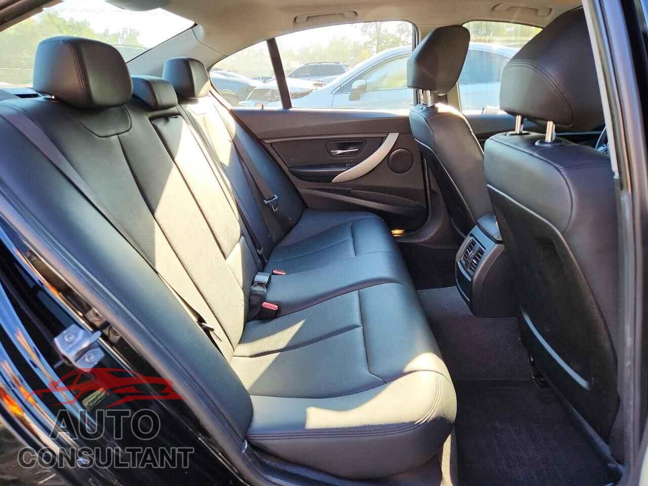 BMW 3 SERIES 2016 - WBA8E5G59GNU20076