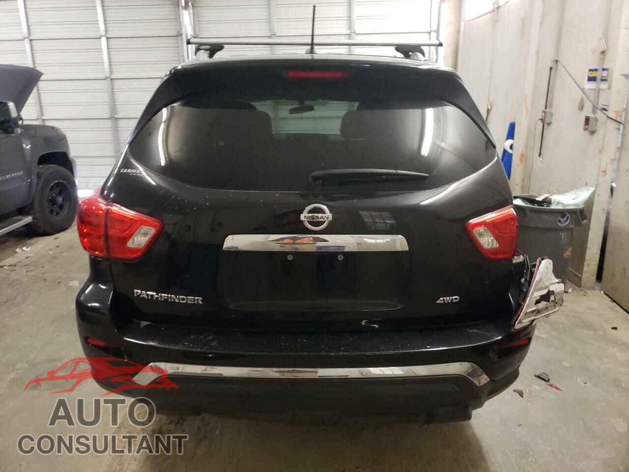 NISSAN PATHFINDER 2017 - 5N1DR2MM9HC622408