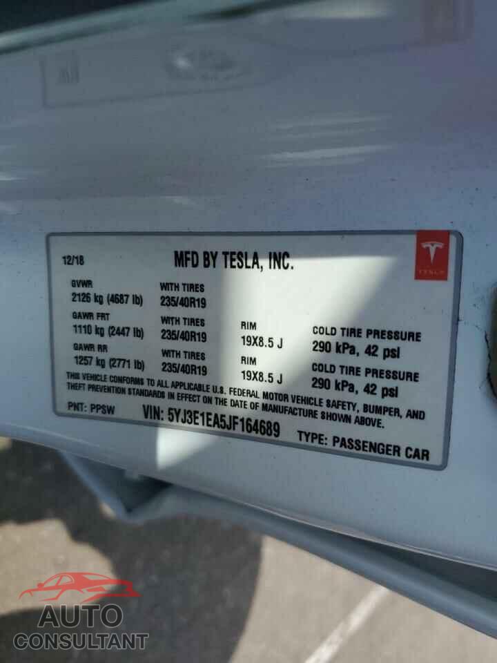 TESLA MODEL 3 2018 - 5YJ3E1EA5JF164689