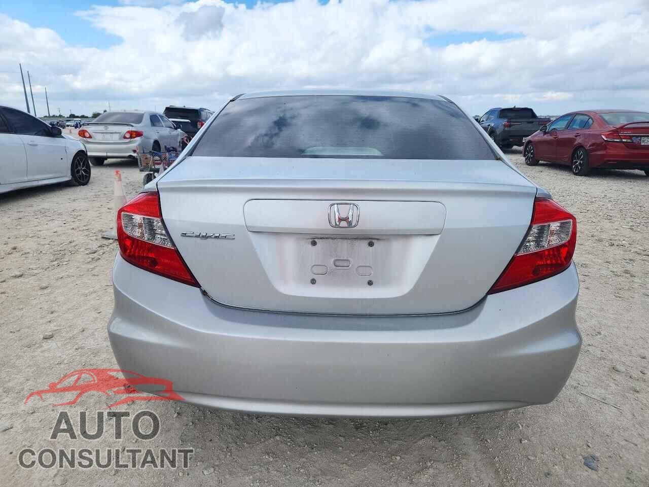 HONDA CIVIC 2012 - 2HGFB2F86CH603629