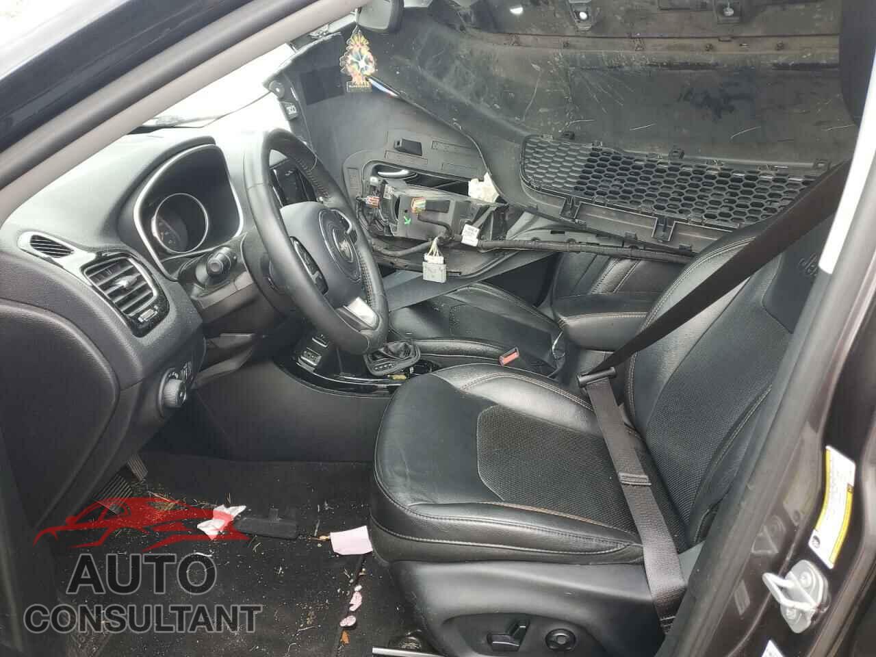 JEEP COMPASS 2018 - 3C4NJCCB0JT488470
