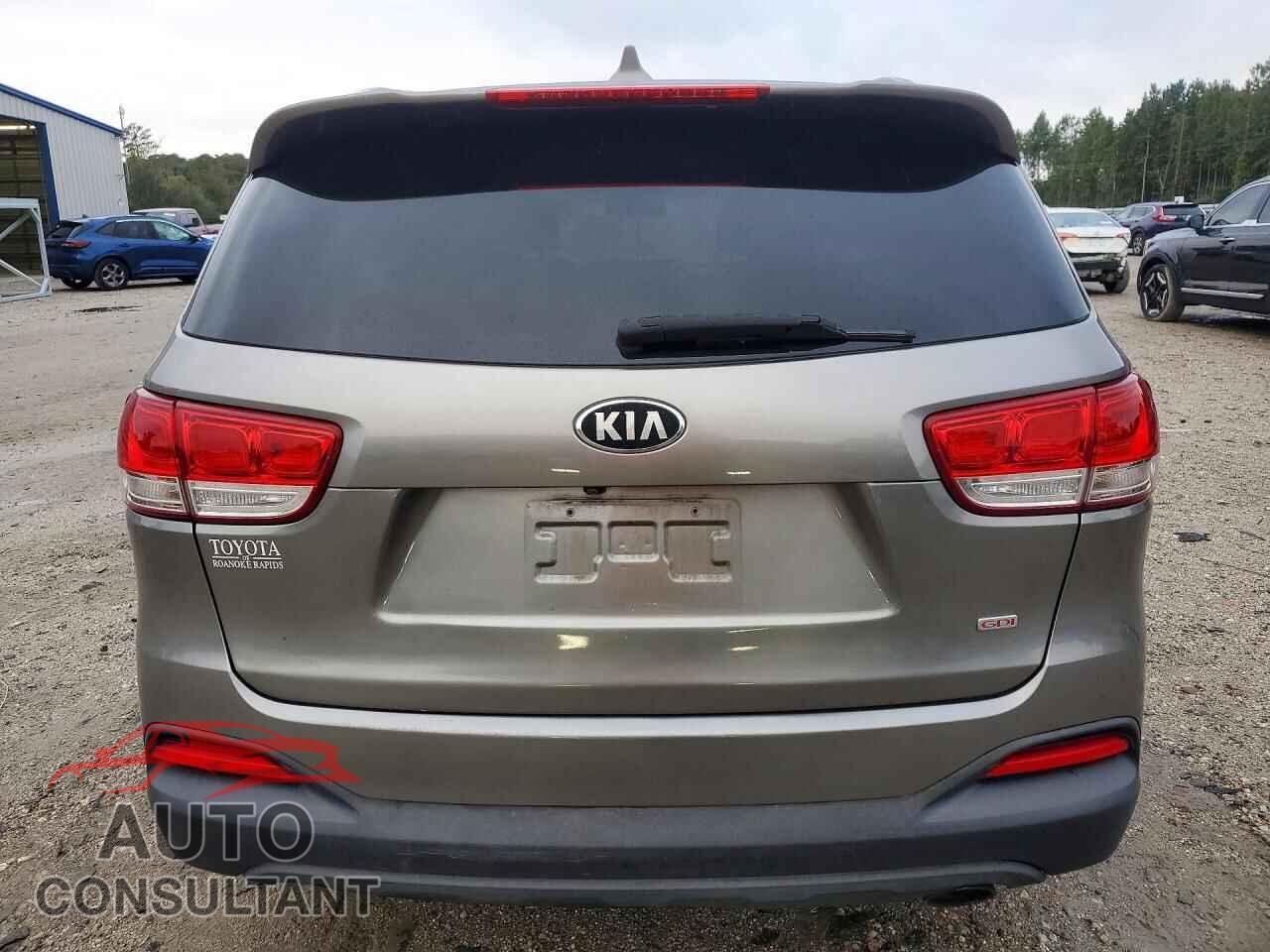 KIA SORENTO 2018 - 5XYPG4A37JG382629