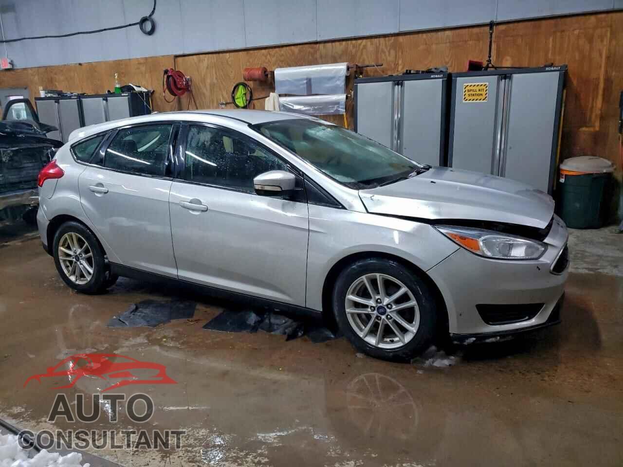 FORD FOCUS 2017 - 1FADP3K22HL267198